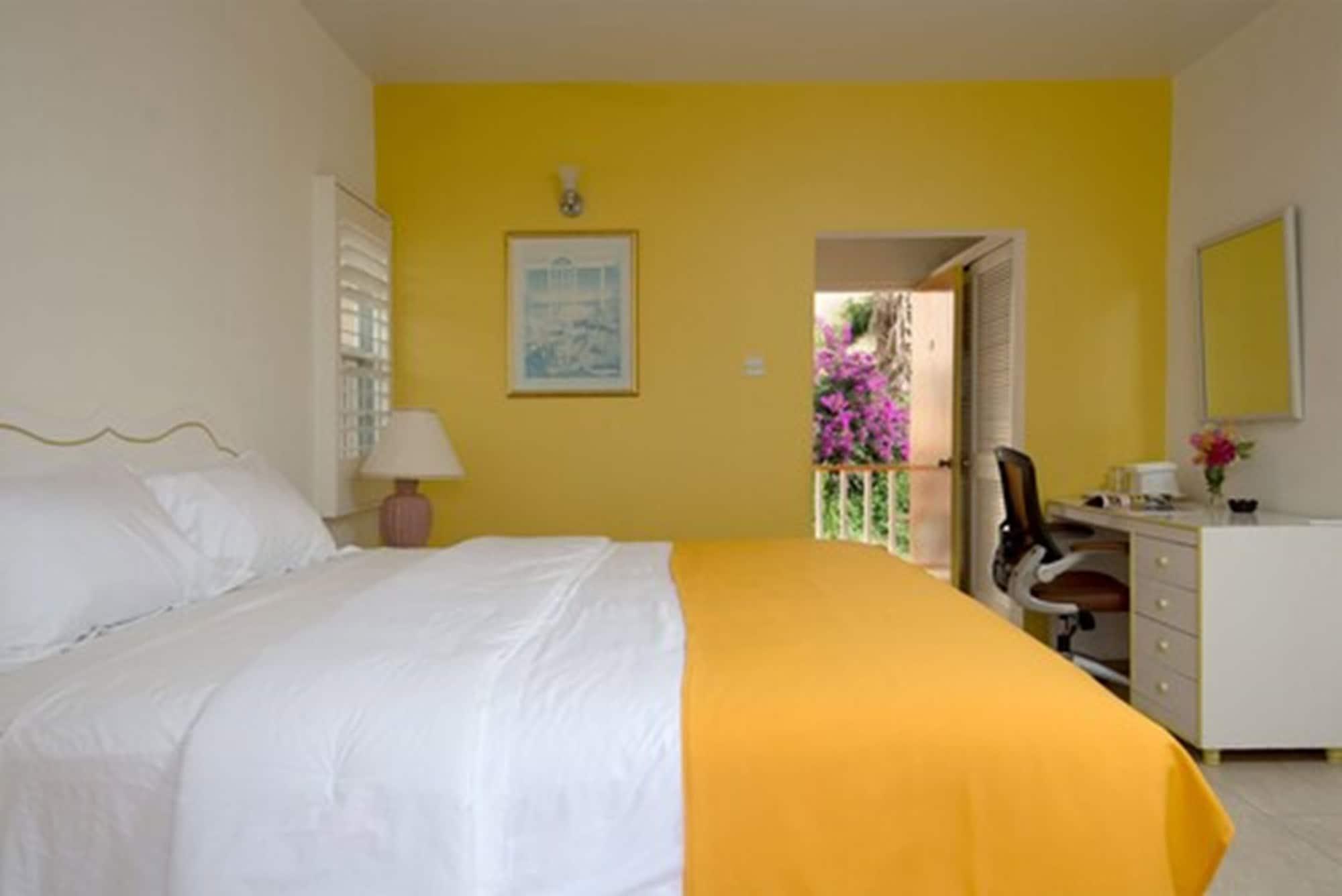 Bird Rock Beach Hotel バセテール エクステリア 写真