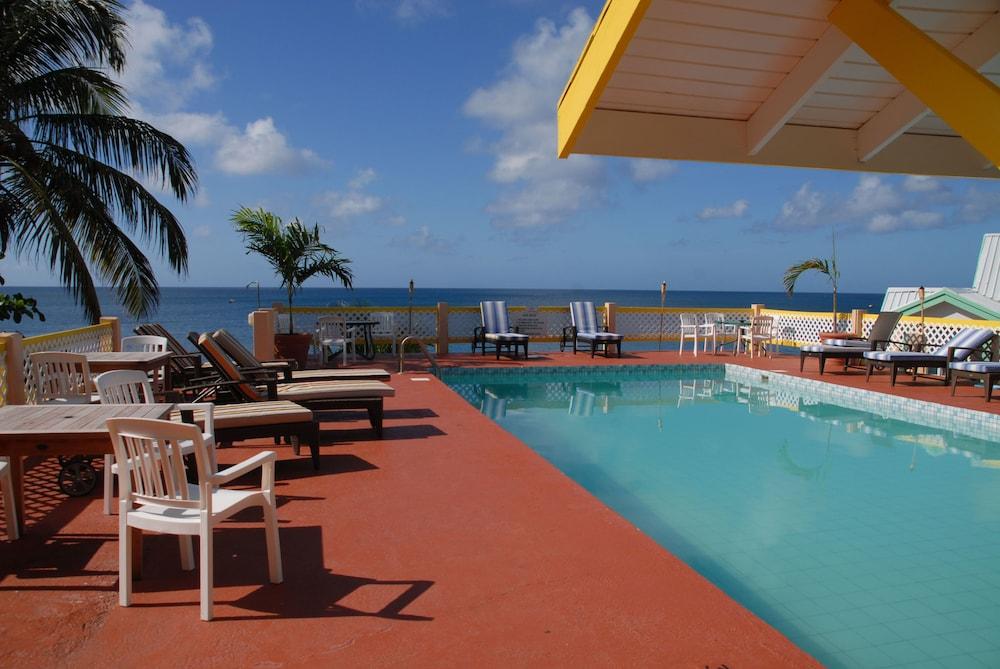 Bird Rock Beach Hotel バセテール エクステリア 写真