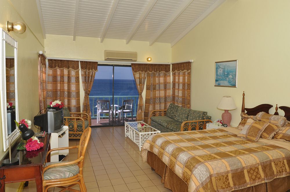 Bird Rock Beach Hotel バセテール エクステリア 写真