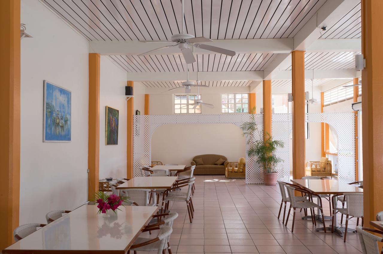 Bird Rock Beach Hotel バセテール エクステリア 写真