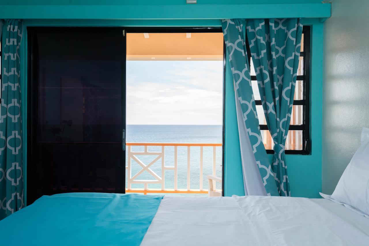 Bird Rock Beach Hotel バセテール エクステリア 写真